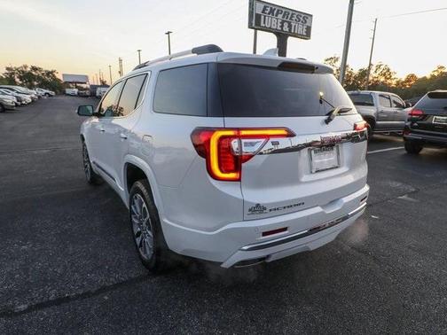 2022 GMC Acadia Denali