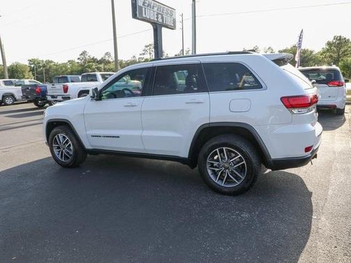 2020 Jeep Grand Cherokee Laredo E