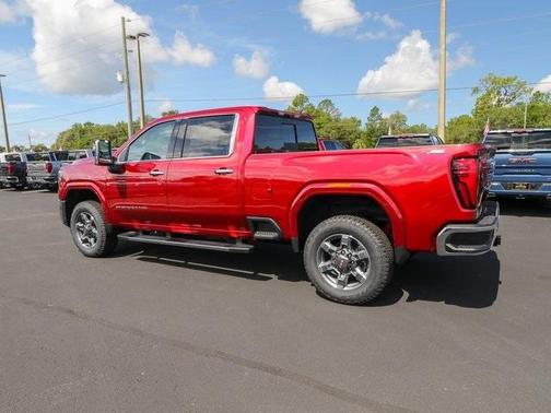 2025 GMC Sierra 2500 SLT