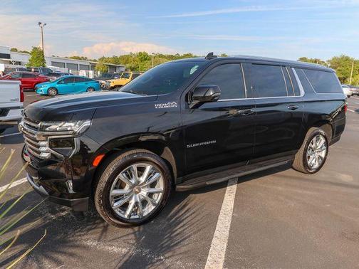 Black 2021 Chevrolet Suburban High Country