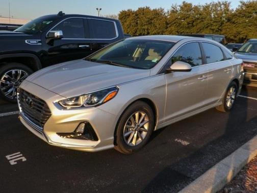 2018 Hyundai SONATA SE