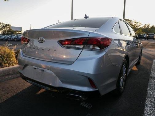 2018 Hyundai SONATA SE