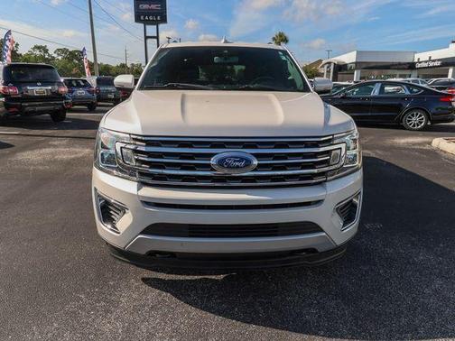 White 2019 Ford Expedition XLT