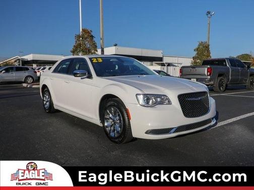 2023 Chrysler 300 Touring