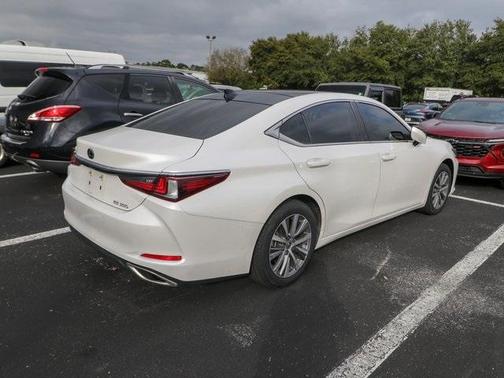 2020 Lexus ES 350 Base