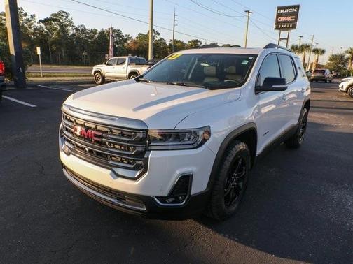 2023 GMC Acadia AT4