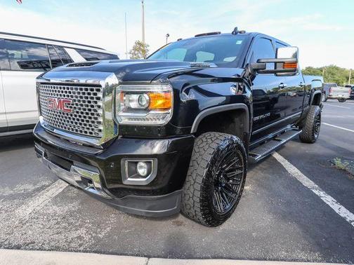 Onyx Black 2017 GMC Sierra 2500 Denali