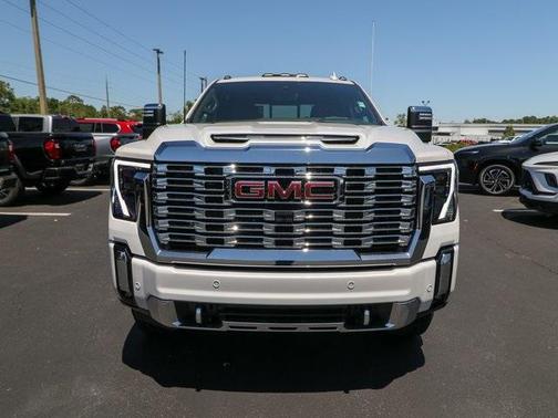 2025 GMC Sierra 3500 Denali