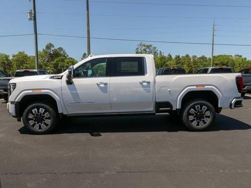2025 GMC Sierra 3500 Denali
