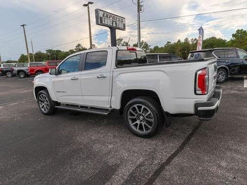 Summit White 2022 GMC Canyon Denali