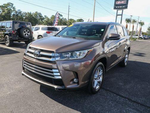 2019 Toyota Highlander Limited Platinum