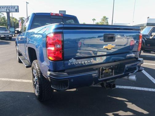 Deep Ocean Blue Metallic 2019 Chevrolet Silverado 2500 High Country