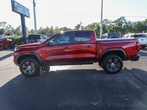 2025 GMC Canyon AT4