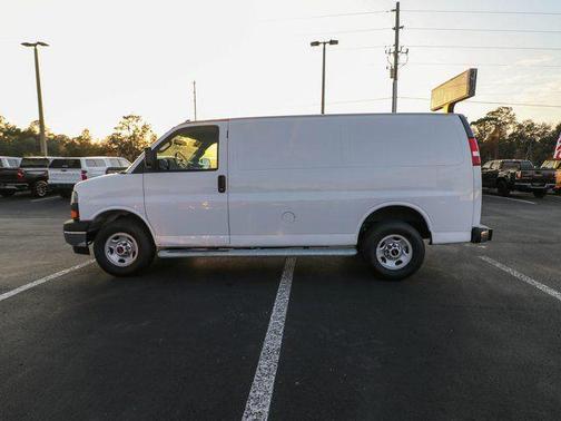 2024 GMC Savana 2500 Work Van