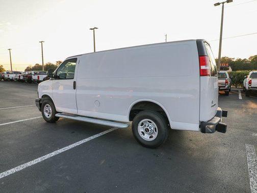 2024 GMC Savana 2500 Work Van