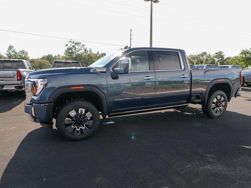 2025 GMC Sierra 2500 Denali