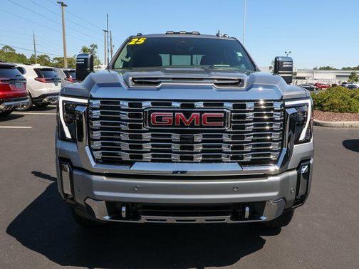 2025 GMC Sierra 2500 Denali