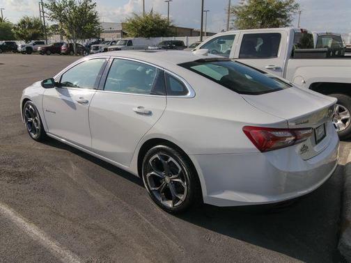 Summit White 2021 Chevrolet Malibu LT