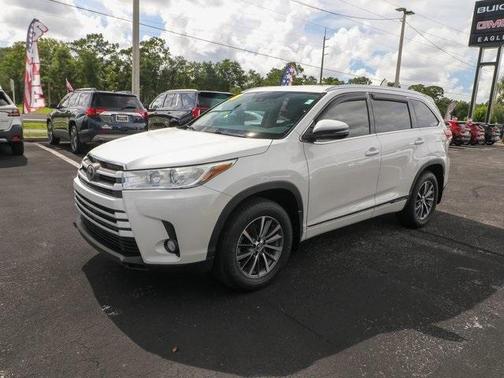 2018 Toyota Highlander SE