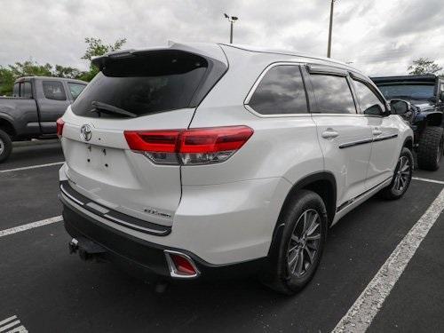 2018 Toyota Highlander SE