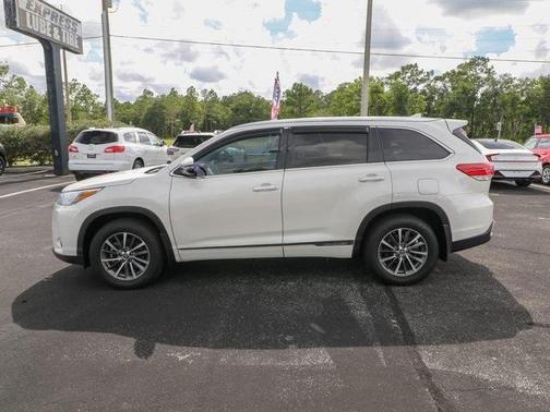 2018 Toyota Highlander SE