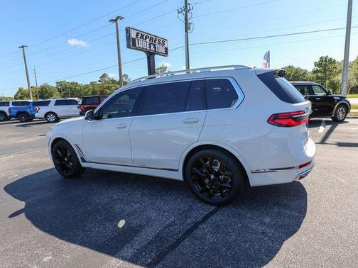 White 2026 BMW X7 xDrive40i