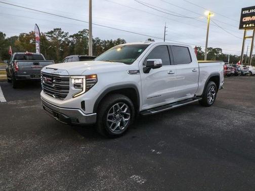 2022 GMC Sierra 1500 SLT