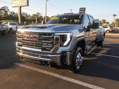 2025 GMC Sierra 3500 SLT