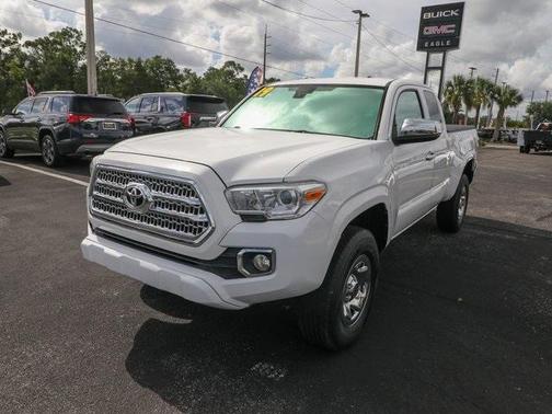 2019 Toyota Tacoma SR