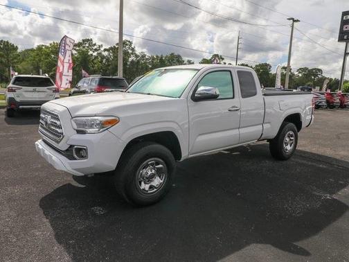 2019 Toyota Tacoma SR