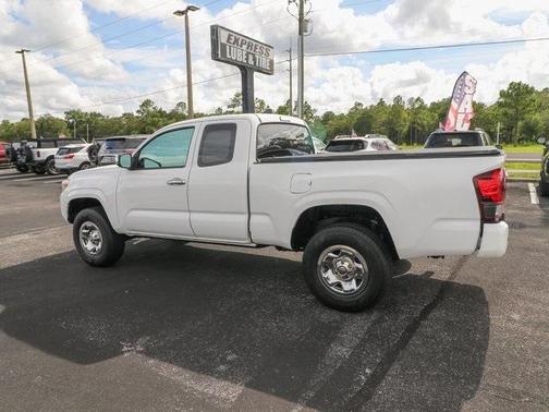 2019 Toyota Tacoma SR