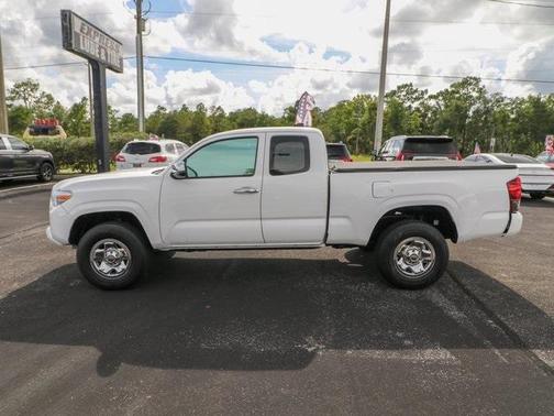 2019 Toyota Tacoma SR