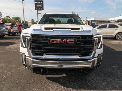 2024 GMC Sierra 2500 Pro