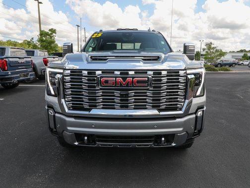 2025 GMC Sierra 2500 Denali