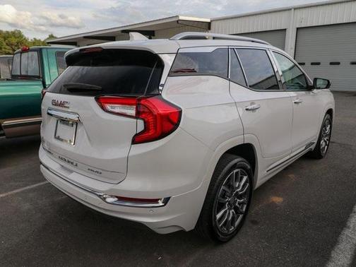 2022 GMC Terrain Denali