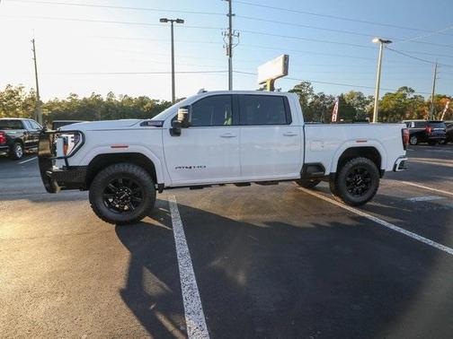 2024 GMC Sierra 2500 AT4