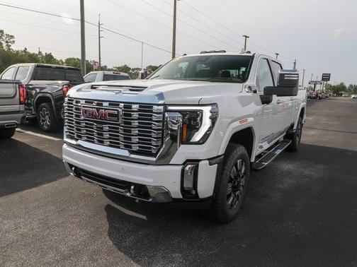 2025 GMC Sierra 2500 Denali
