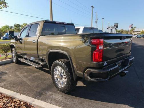 Greenstone 2023 Chevrolet Silverado 3500 High Country