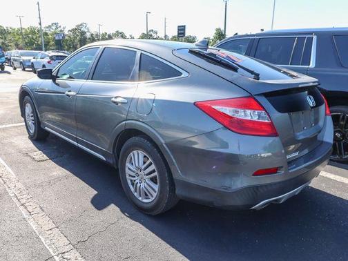 Gray 2014 Honda Crosstour EX-L