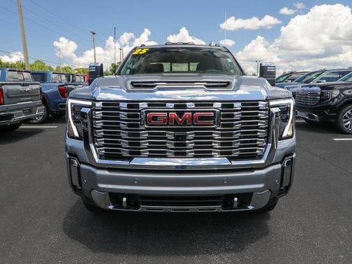 2025 GMC Sierra 3500 Denali