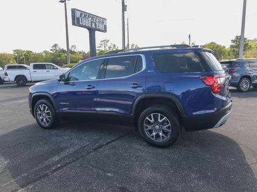 Ultra Blue Metallic 2023 GMC Acadia SLT