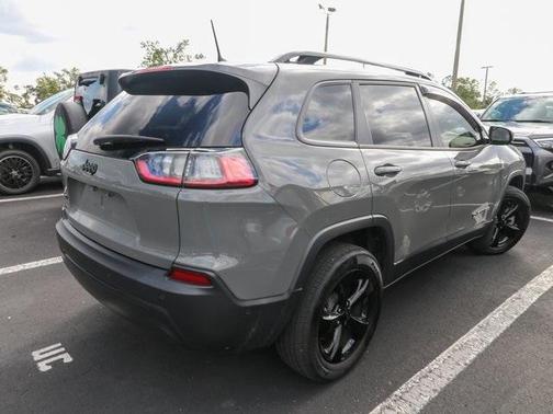 2023 Jeep Cherokee Altitude Lux