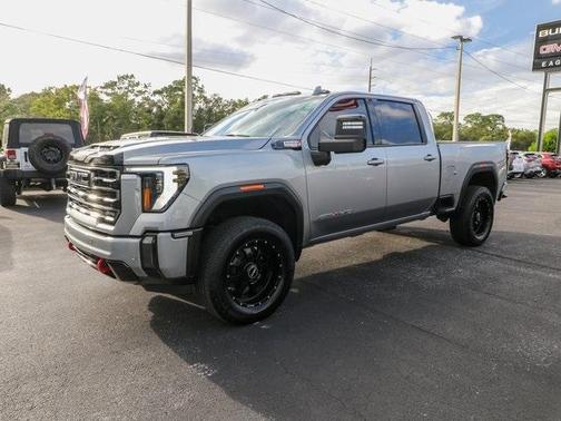 2024 GMC Sierra 2500 AT4