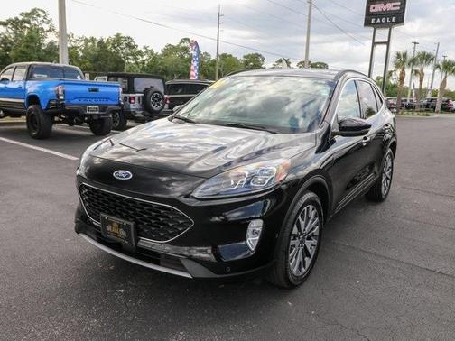2020 Ford Escape Titanium