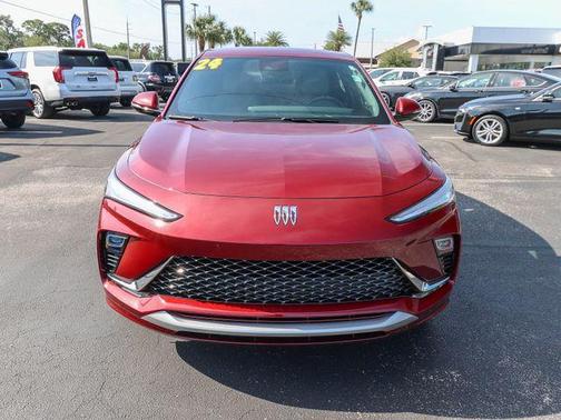 Cinnabar Metallic 2024 Buick Envista Avenir