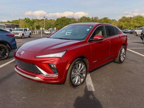 Cinnabar Metallic 2024 Buick Envista Avenir