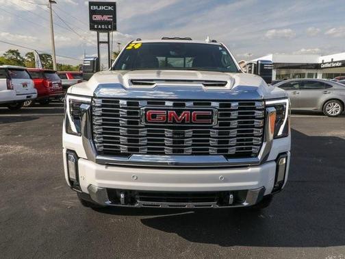 2024 GMC Sierra 2500 Denali