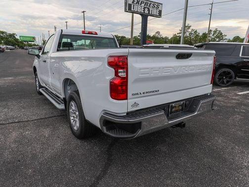 Summit White 2025 Chevrolet Silverado 1500 WT