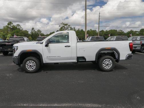 Summit White 2025 GMC Sierra 2500 Pro
