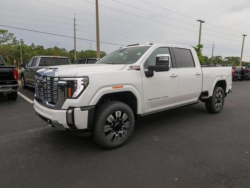 2025 GMC Sierra 3500 Denali